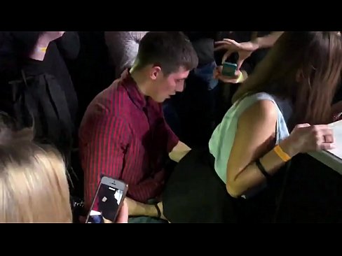 ❤️ Sex nyata dina nightclub Rusia. gadis Rusia 18 taun heubeul dina anus jeung heunceut fucked di nightclub a ❤❌ porno dina su.hdpornpics.ru ﹏